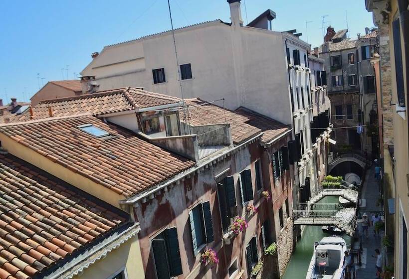 هتل Locanda Silva