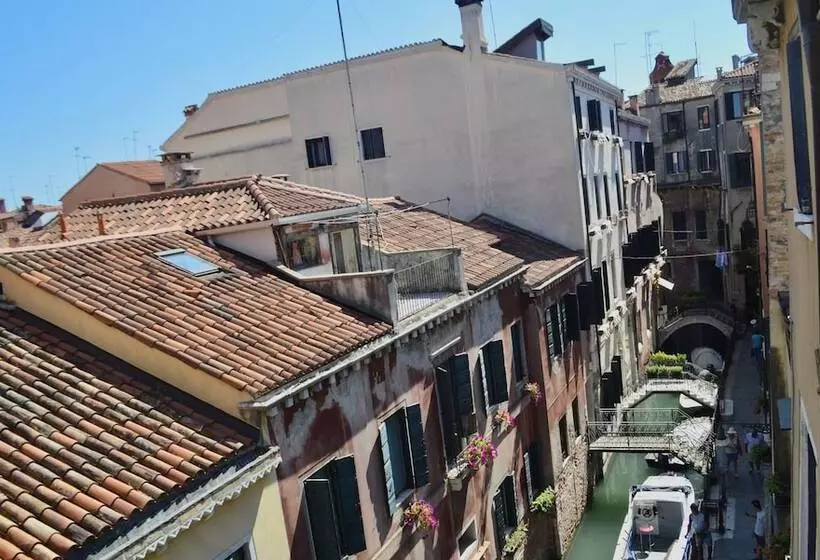 هتل Locanda Silva