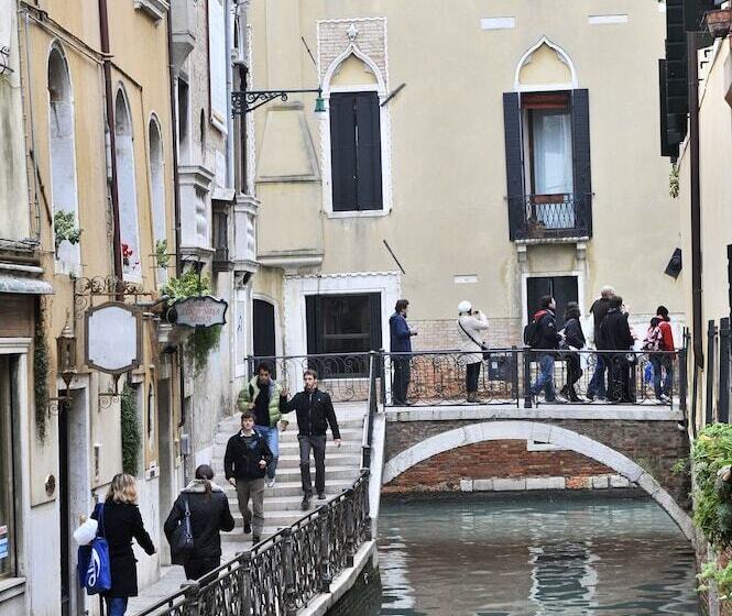 هتل Locanda Silva