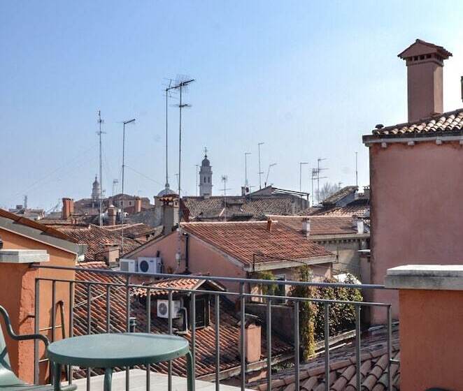 هتل Locanda Silva