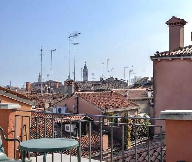 هتل Locanda Silva