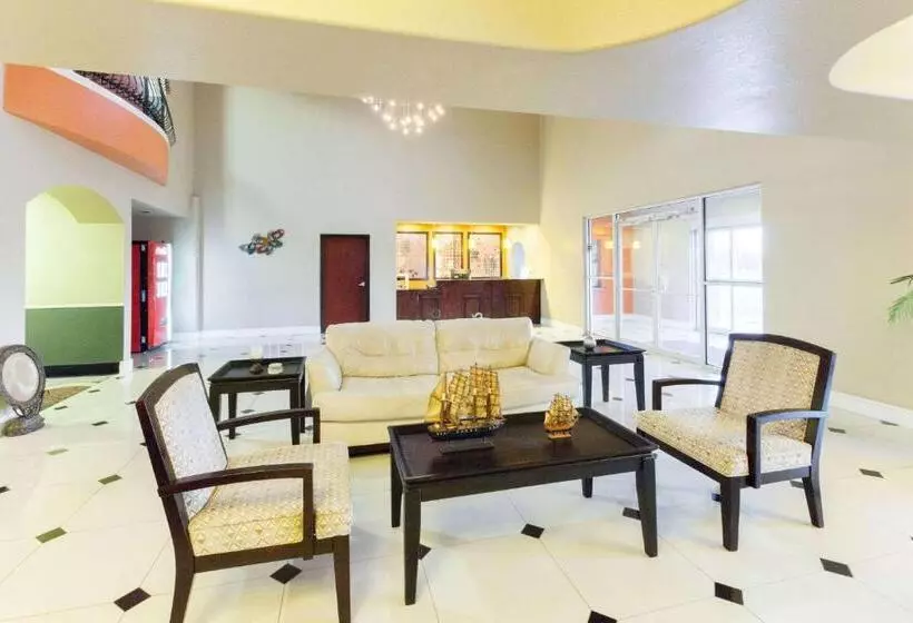 호텔 Lone Star Inn & Suites