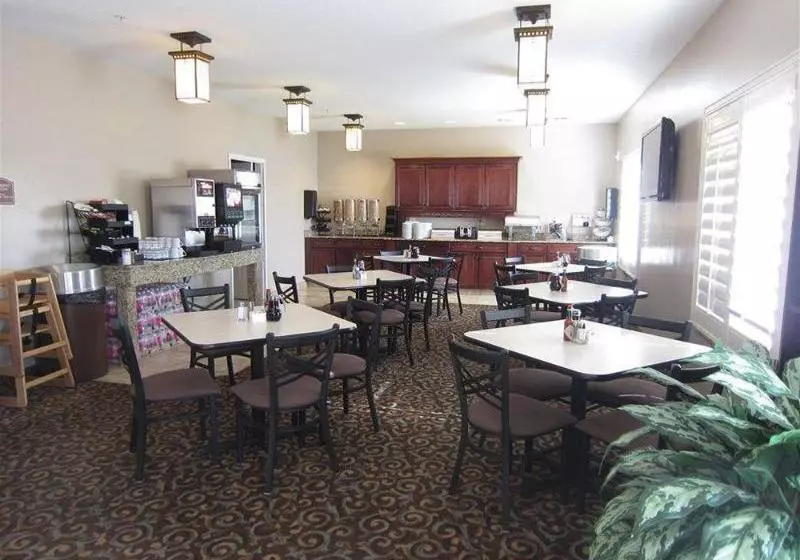 酒店 The Landmark Inn & Suites