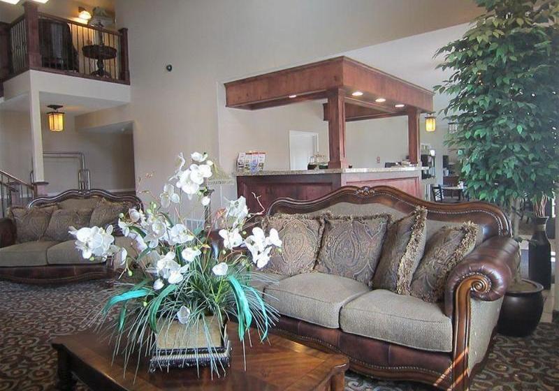 فندق The Landmark Inn & Suites