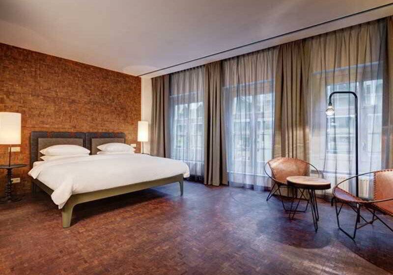 ホテル V Nesplein