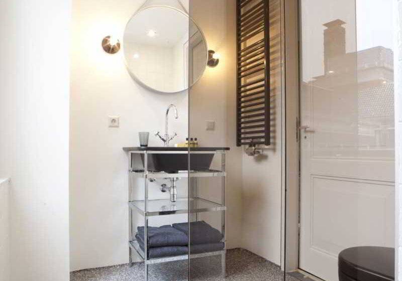 ホテル V Nesplein