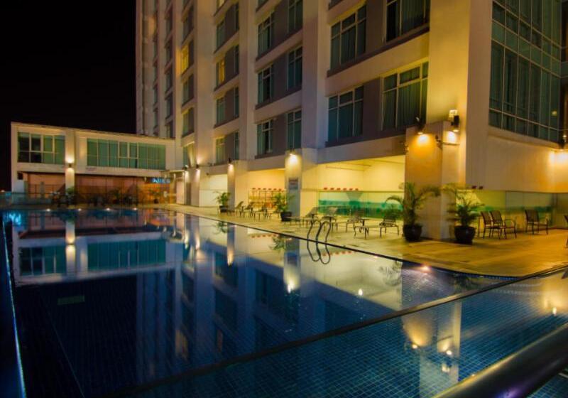 호텔 Zenith Kuantan