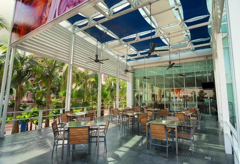 호텔 Zenith Kuantan