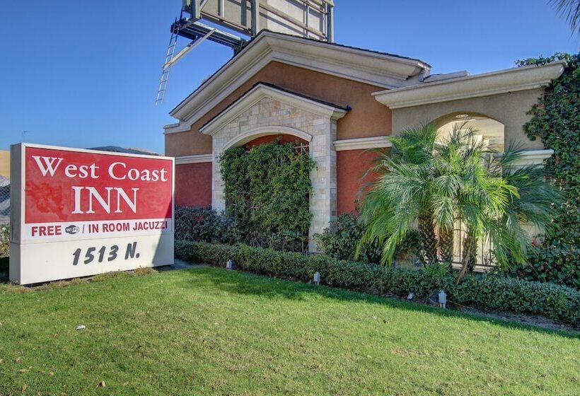 모텔 West Coast Inn   Near Gem Theatre