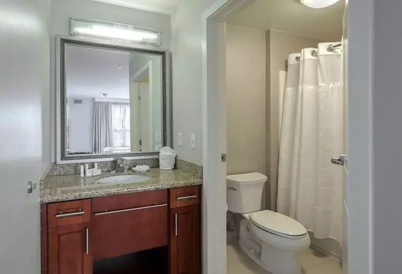 Residence Inn By Marriott Woodbridge Edison/raritan Center