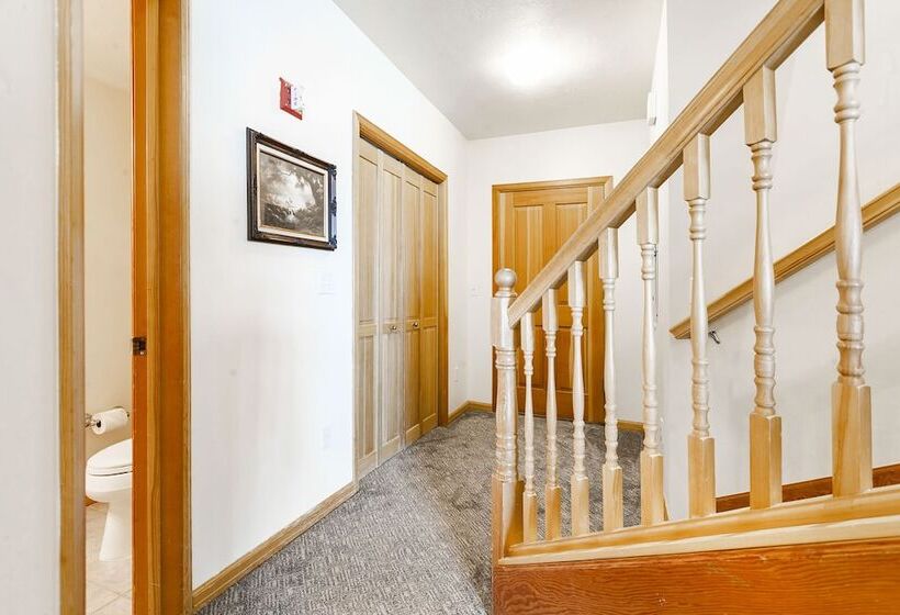 The Caledonian By All Seasons Resort Lodging