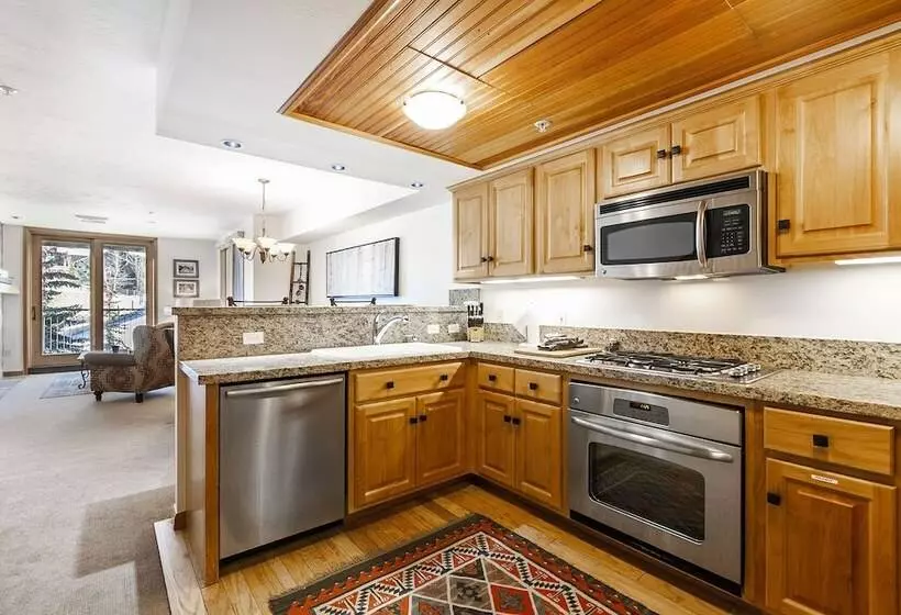 The Caledonian By All Seasons Resort Lodging