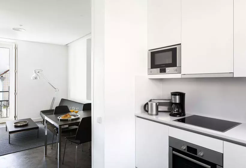 Hello Lisbon Santa Apolonia