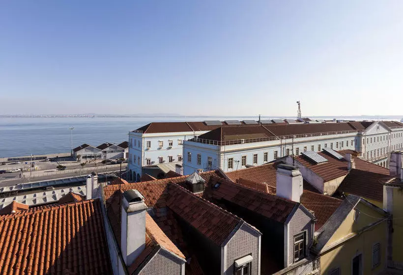 Hello Lisbon Santa Apolonia