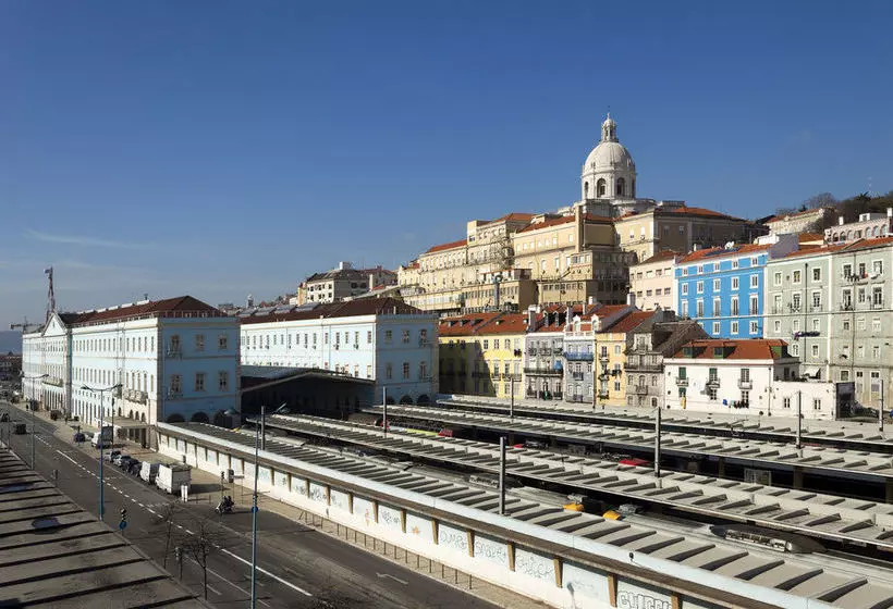 Hello Lisbon Santa Apolonia