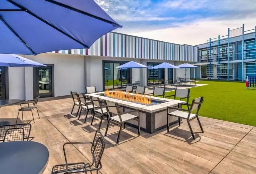 Hotel Aiden By Best Western South Reno