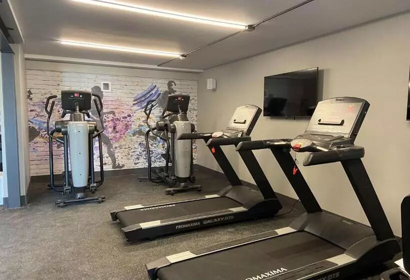 Hotel Aiden By Best Western South Reno