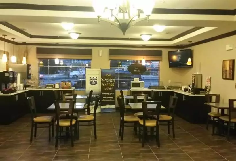 Отель Atria Inn & Suites