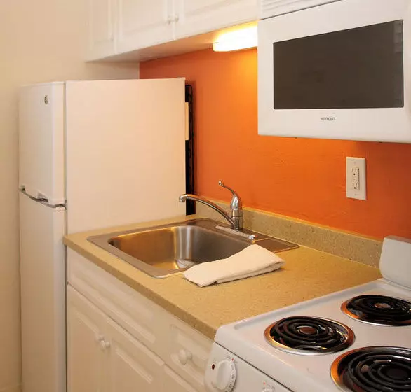 Отель Carousel Inn On The Beach