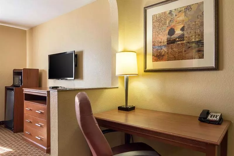 ホテル Econo Lodge Inn & Suites Little Rock Sw