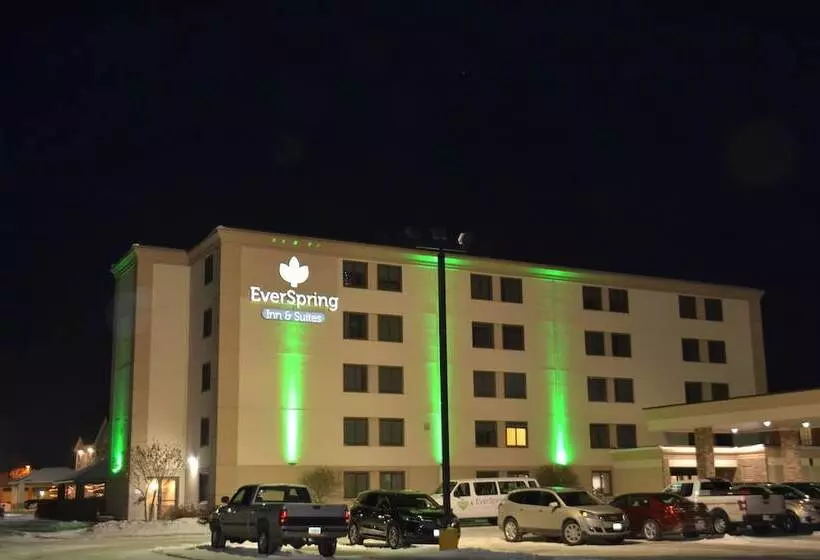 ホテル Everspring Inn