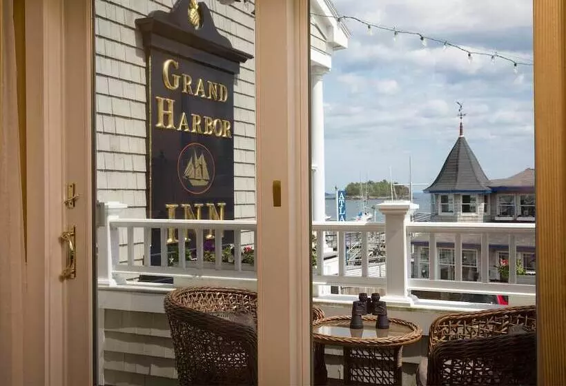 Otel Grand Harbor Inn