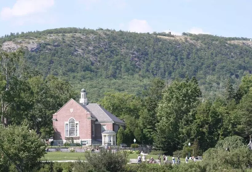 Otel Grand Harbor Inn