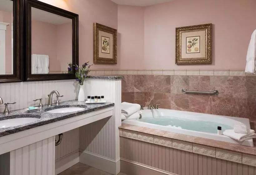 Otel Grand Harbor Inn