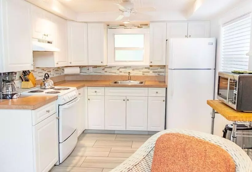 호텔 Gulf Breeze Cottages