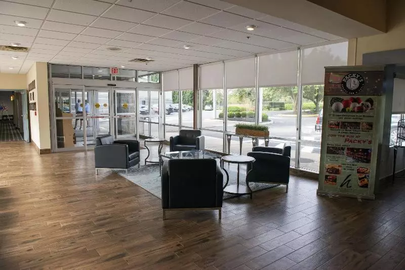 Hope Hotel And Richard C. Holbrooke Conference Center