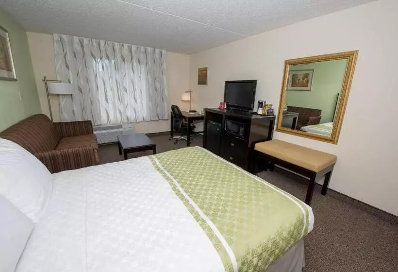 Hope Hotel And Richard C. Holbrooke Conference Center