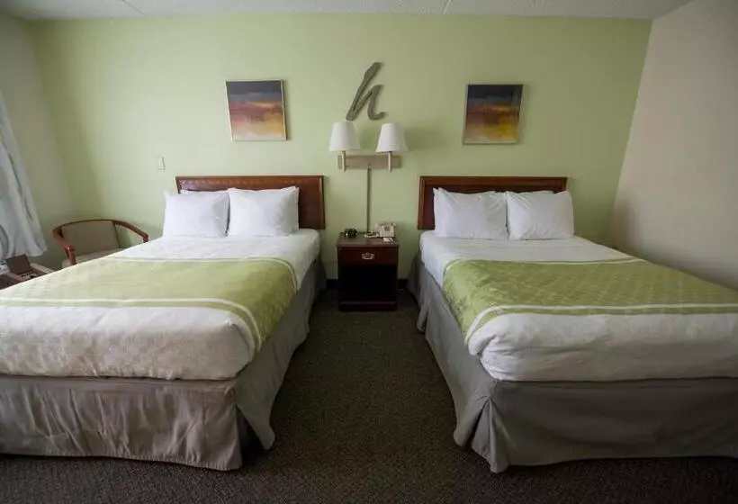 Hope Hotel And Richard C. Holbrooke Conference Center