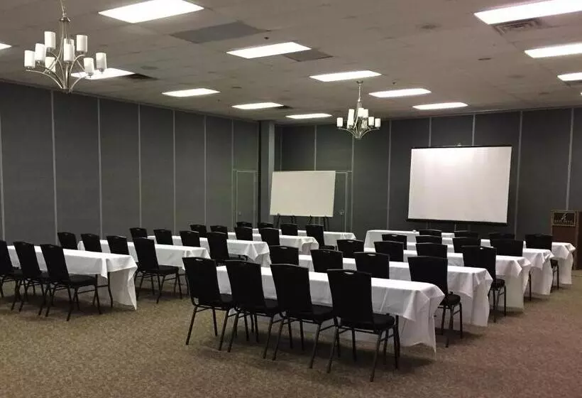 Hope Hotel And Richard C. Holbrooke Conference Center