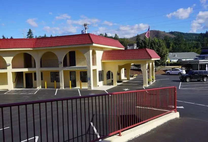 Отель Timberland Inn & Suites