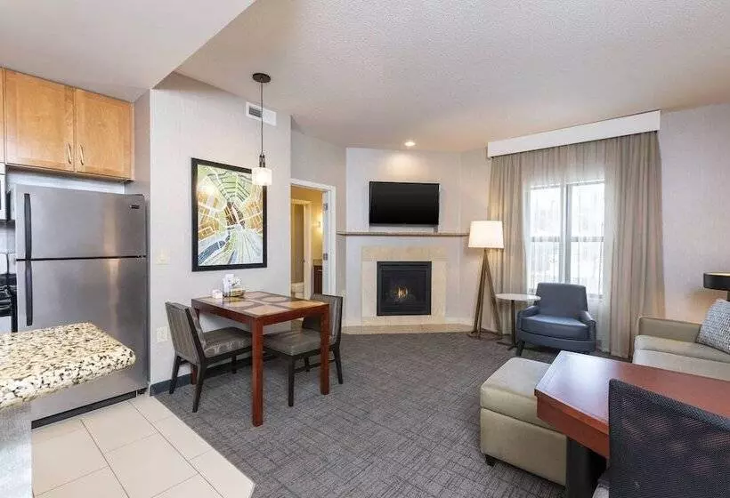 Residence Inn By Marriott Midland