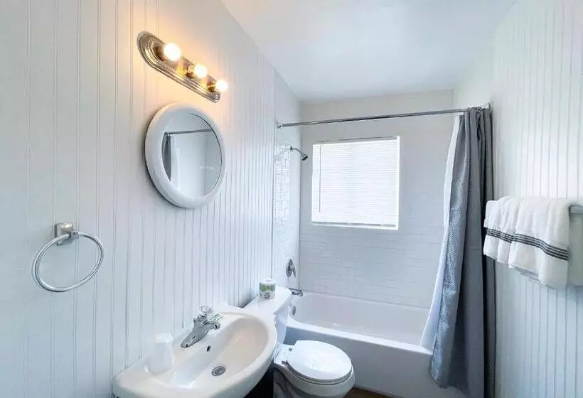 Sunrise Resort Motel South