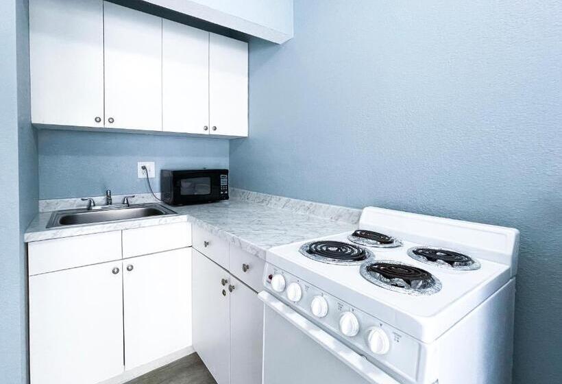 Sunrise Resort Motel South