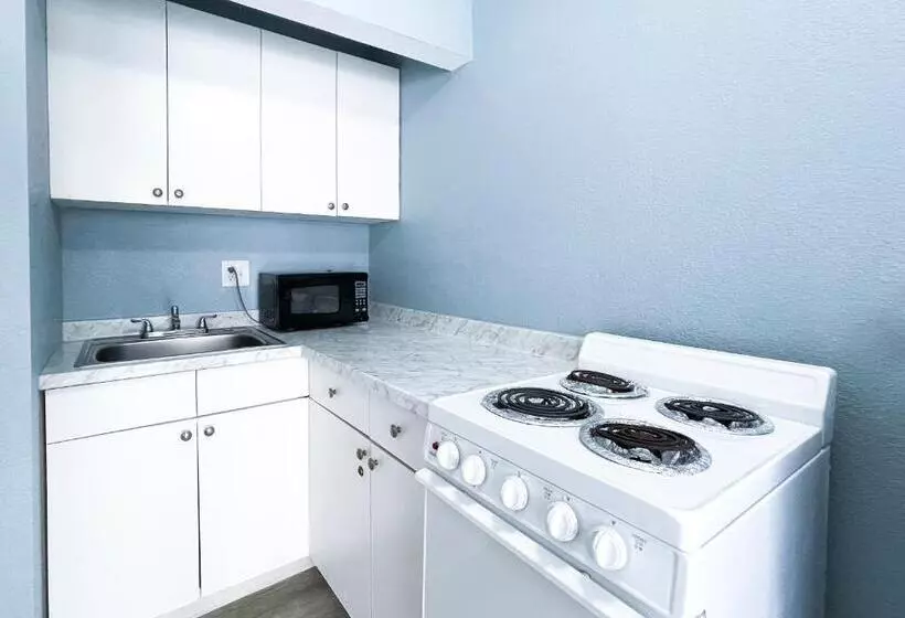 Sunrise Resort Motel South