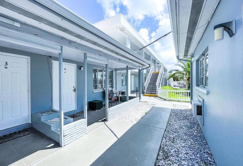 Sunrise Resort Motel South