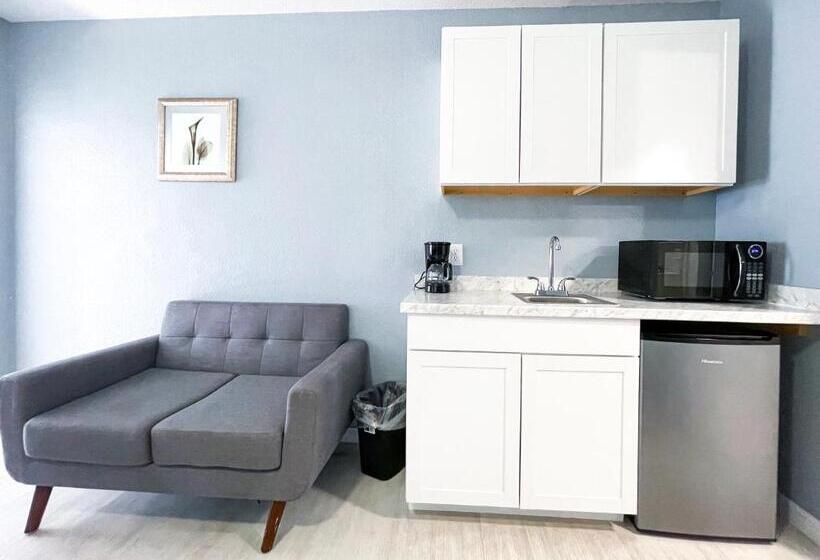 Sunrise Resort Motel South