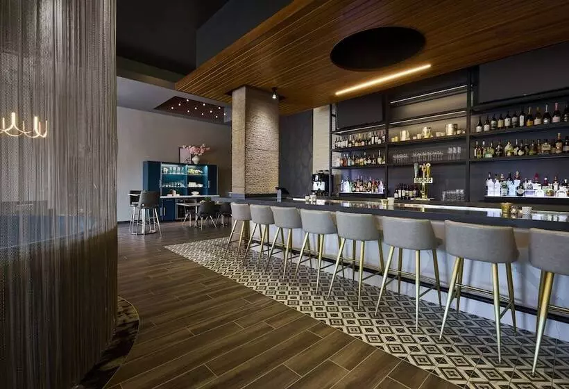 Archer Hotel Falls Church