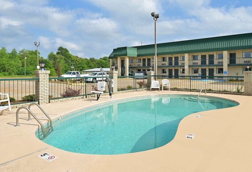 Отель Americas Best Value Inn Winona