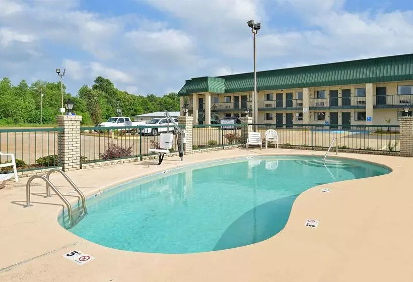 فندق Americas Best Value Inn Winona