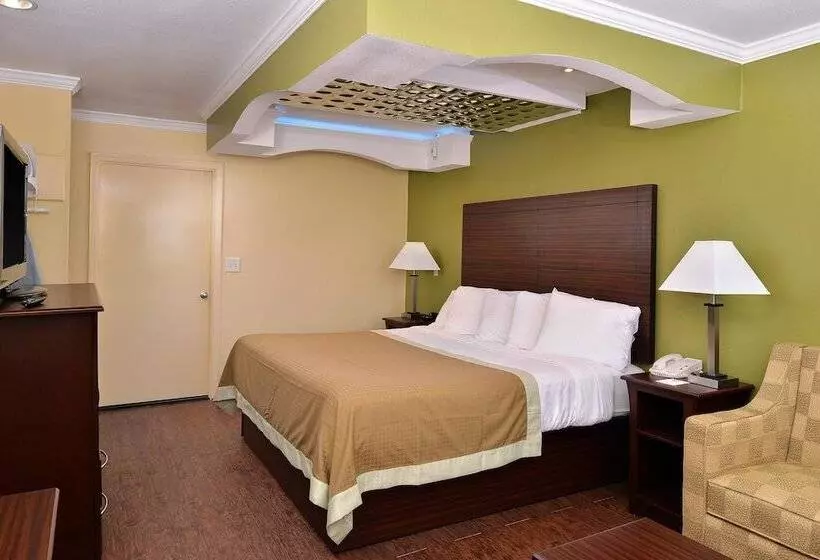 فندق Americas Best Value Inn Winona