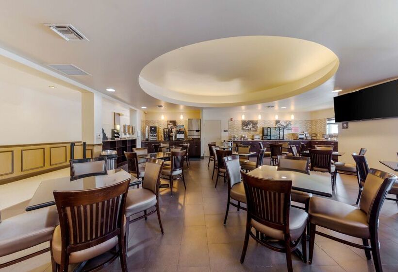 Best Western Plus Miami Airport North Hotel & Suites