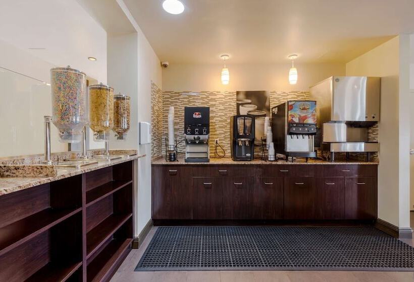 Best Western Plus Miami Airport North Hotel & Suites