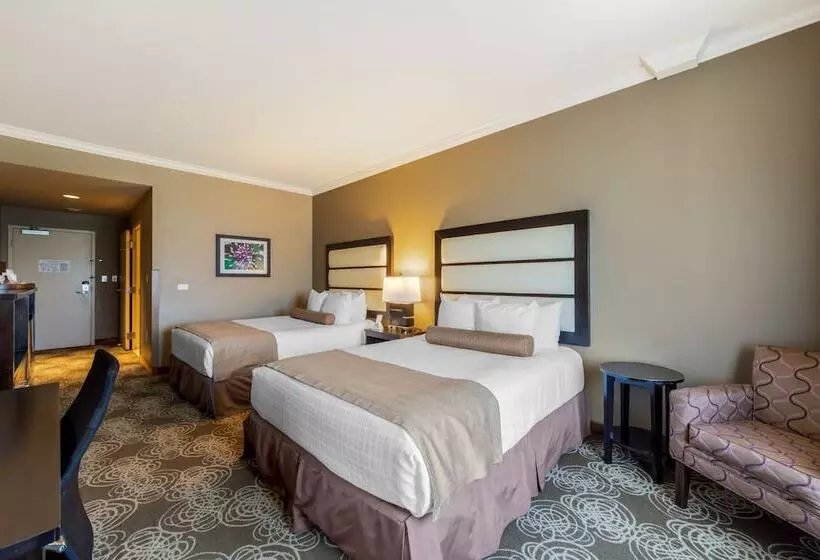 Best Western Plus Miami Airport North Hotel & Suites