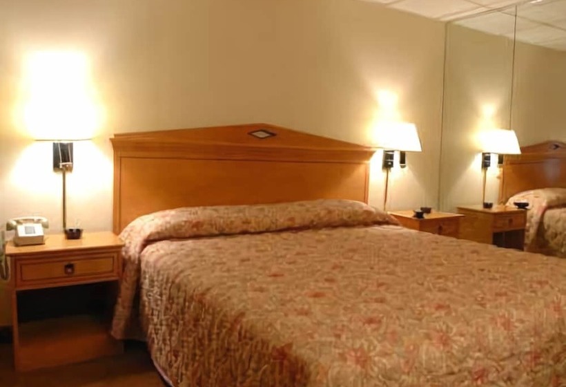 בית מלון כפרי Lynbrook Motor Inn