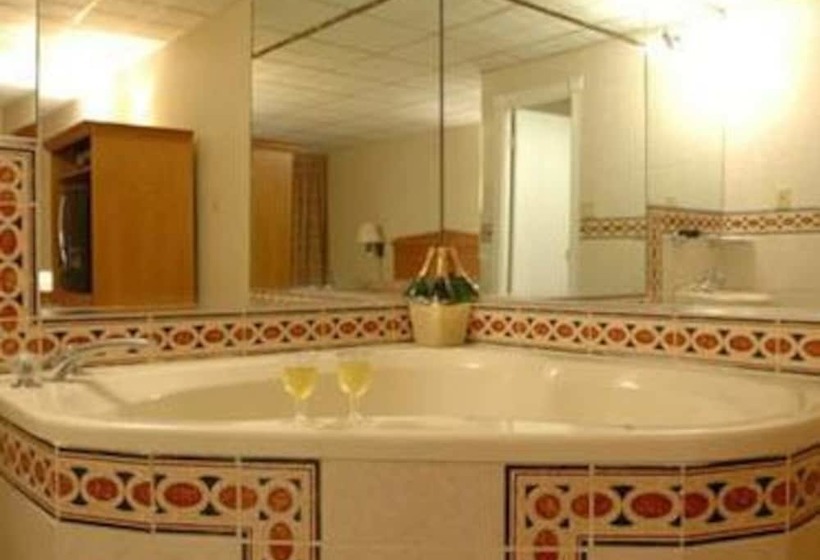 בית מלון כפרי Lynbrook Motor Inn