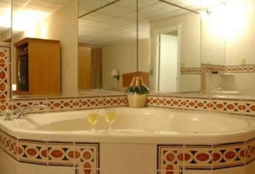 Hotel Lynbrook Motor Inn